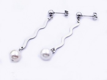 Ocelové náušnice s perlou 20571