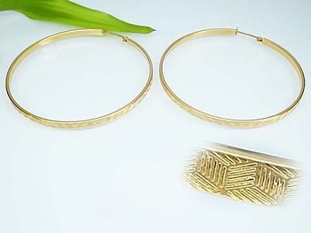Náušnice chirurgická ocel,  kruhy zlaté  gravírované 20780